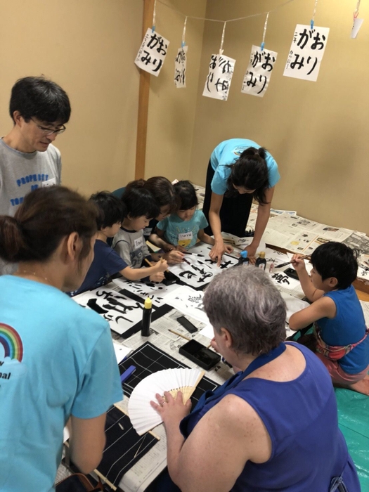 アメリカ人家族と書道イベント