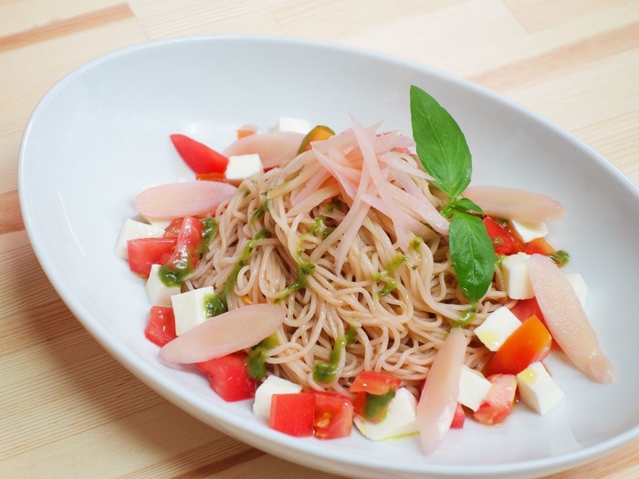 岩下の新生姜生そうめん~カプレーゼ仕立て~