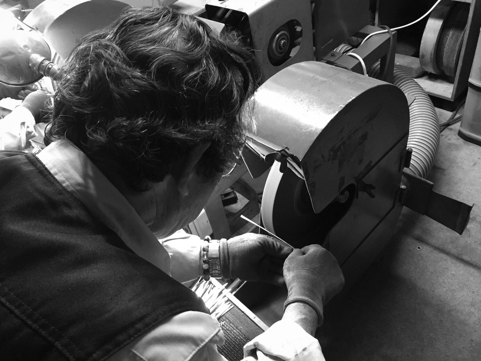 刃物職人による刃付け