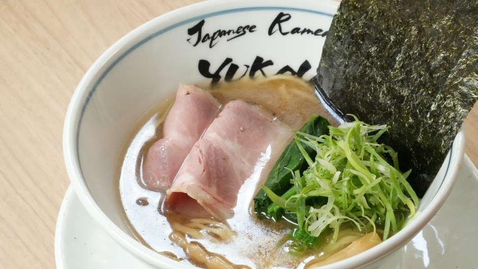 貝出汁豚骨らーめん