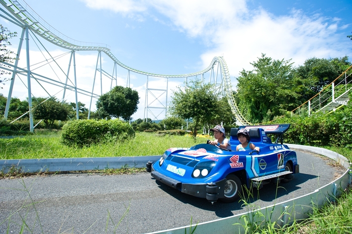 年間フリーパスでアトラクションを満喫