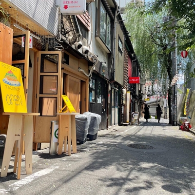 店舗前