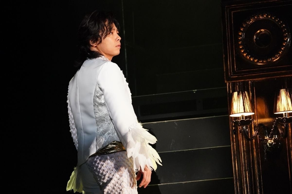 (中川晃教出演回)Book by Gina Lee Music by Woody Pak, Gihieh Lee Lyrics by Gina Lee, Gihieh Lee, Woody Pak Original Production by PAGE1 and R&D Works