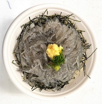 [駿河湾産]生しらす丼