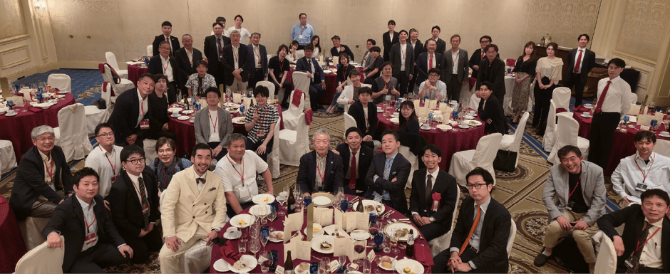 懇親会開催時の風景