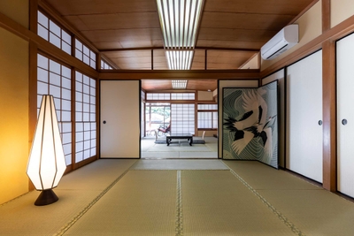 和室(20畳、布団5名分)