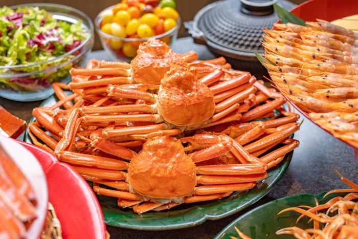【冬ビュッフェ】“美しく豪快に”をテーマに茹で蟹食べ放題！