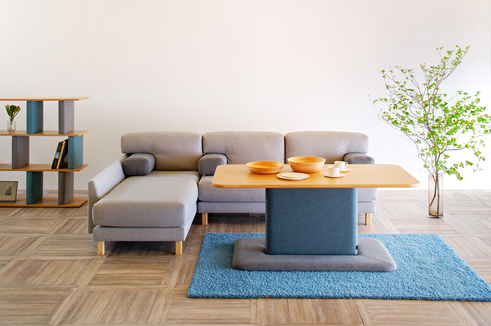  Sofa DAINY [Couch] :￥355,300  Table  RUG [Dining Table Oak] :￥176,660  Shelf FABRE [Shelf Oak] : ¥231,660  Rug SEMI-FREEZESHAGGY [140×200cm] : ￥117,040