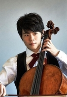 ソリスト：上野 通明(写真)