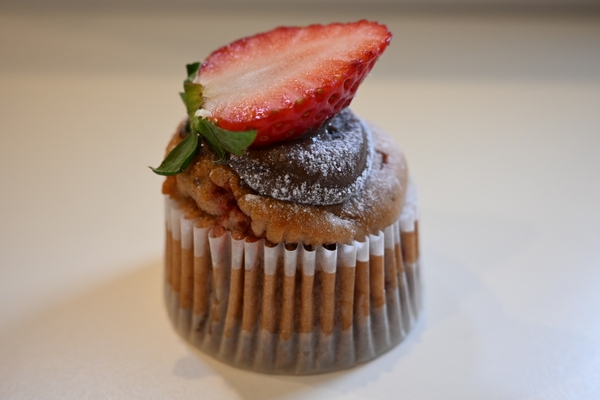 ストロベリーチョコクリームマフィン