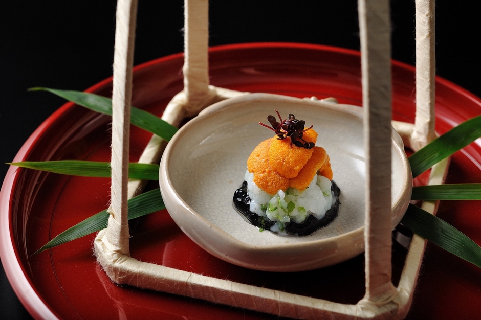 界 長門「烏賊の二色和え 生うに添え」