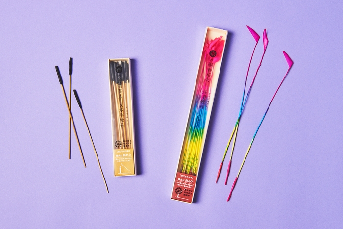 筒井時正玩具花火製造所 東西の線香花火(左から西の線香花火、東の線香花火)