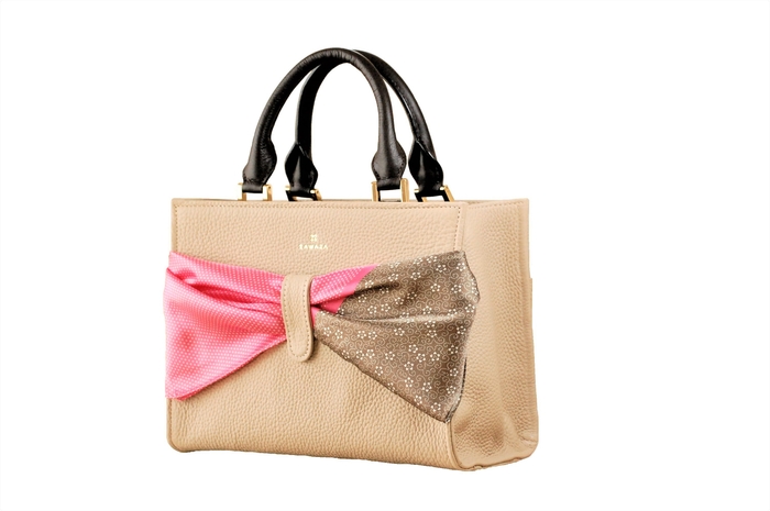 ハンドバッグ ベージュ