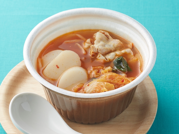 トックと豚肉のキムチチゲスープ画像(画像はイメージです。)