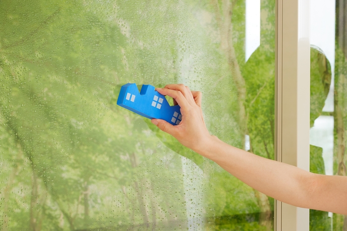 結露水を拭き取れる。使用イメージ
