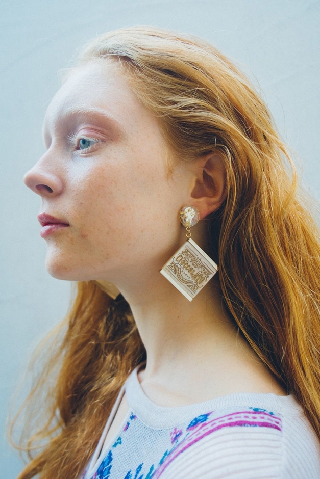 Grandma's Homemade Cioccolato Earring , Chinoiserie Flower Design Knit Pullover
