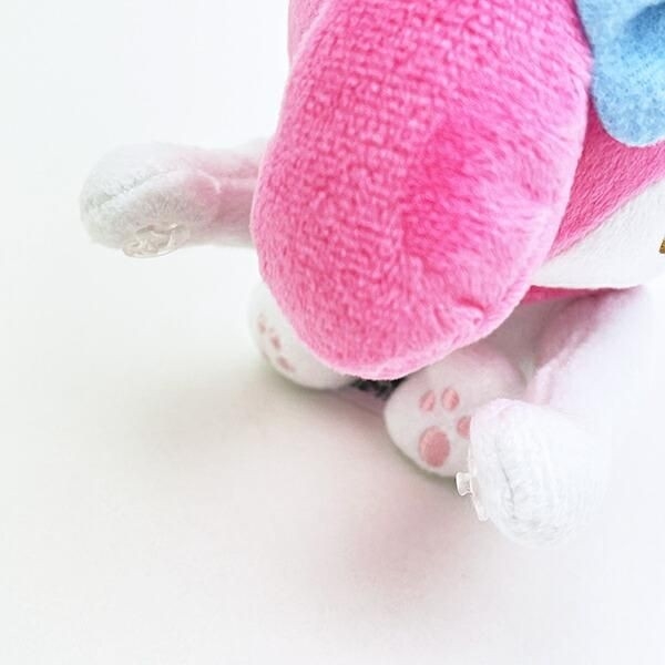 ギュッと抱きついてくるサンリオのちょこんぬいぐるみ