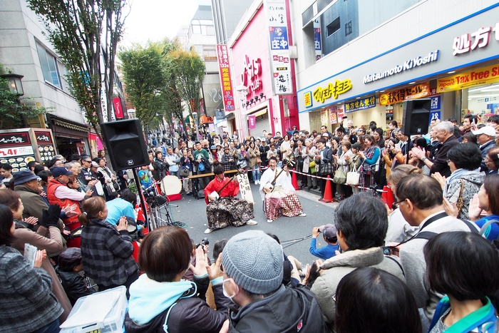 神楽坂芸能めぐり 街角ライブ