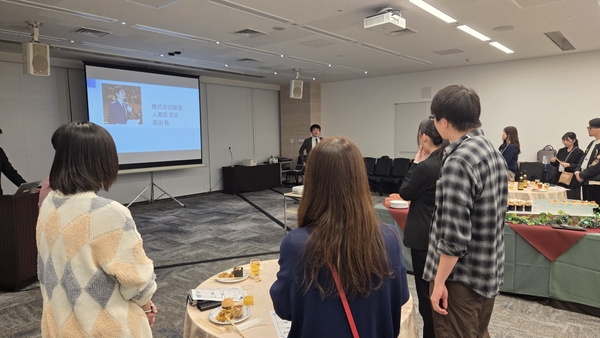 人事部長　黒田氏