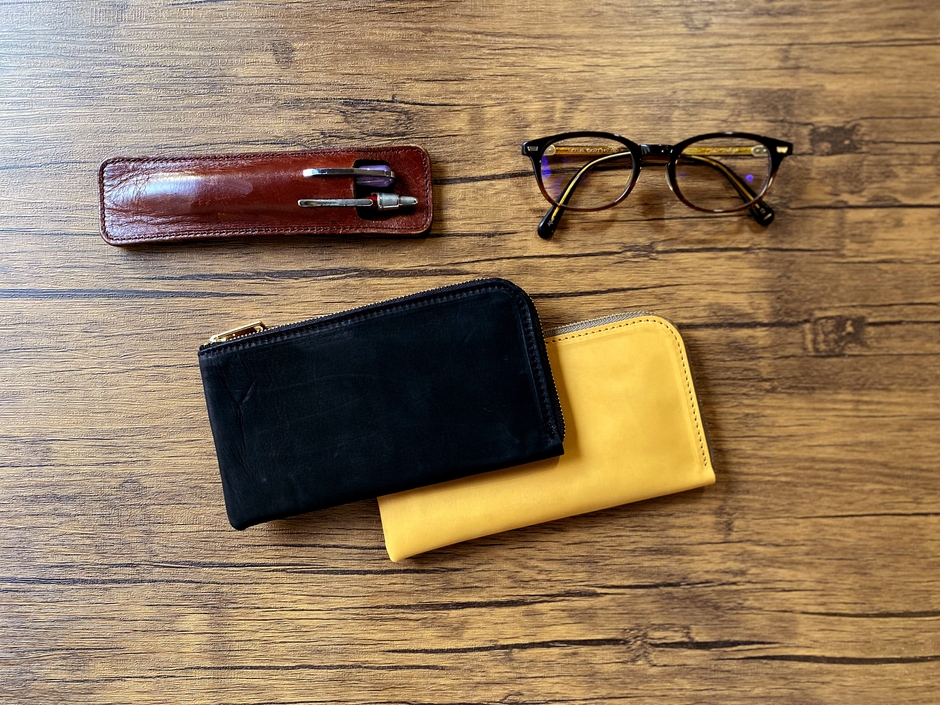 カーフレザー_L字型ミドルウォレット