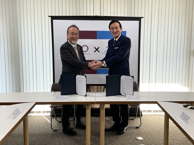 左:桜美林大学 畑山浩昭学長 右:郁文館夢学園 渡邉美樹理事長兼校長