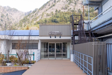 「大江戸温泉物語わんわんリゾート 那須塩原」
「大江戸温泉物語わんわんリゾート 西伊豆」2026年3月1日、2館同時オープン！