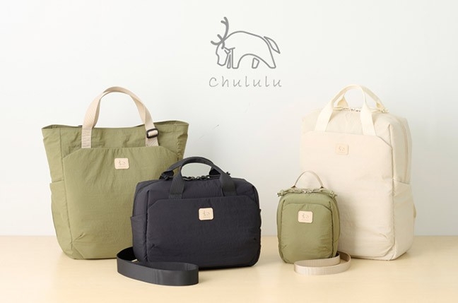 (左からトート/ショルダー/ミニショルダー/バックパック)