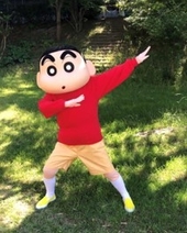 ▲「クレヨンしんちゃん」と一緒にクラフト