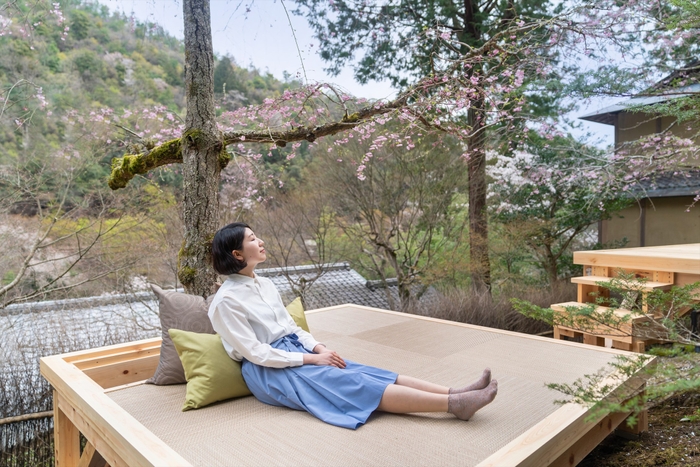 畳敷きのテラス