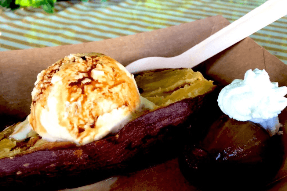 週末は行列ができる人気店！多種なデザートが女子受け間違いなし！！