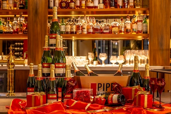 シャンパンタワー