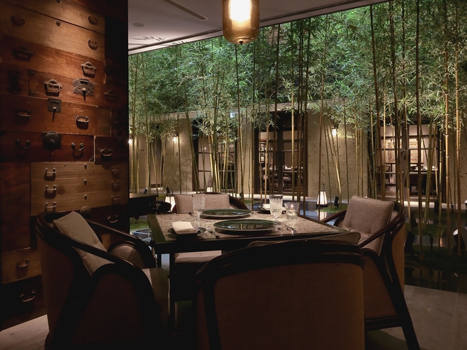 54TH STATION GRILL内観