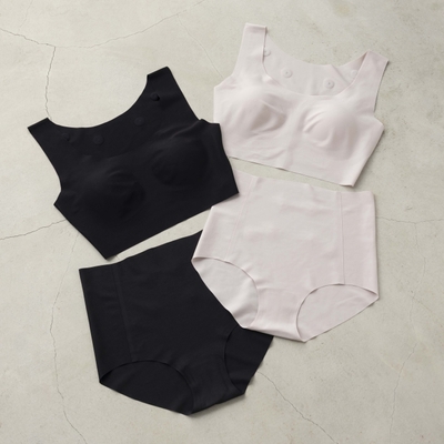 肩らっくす SEAMLESS ハーフトップと腰こりらっくす SEAMLESS ペアショーツ