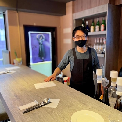 店主の白崎さん