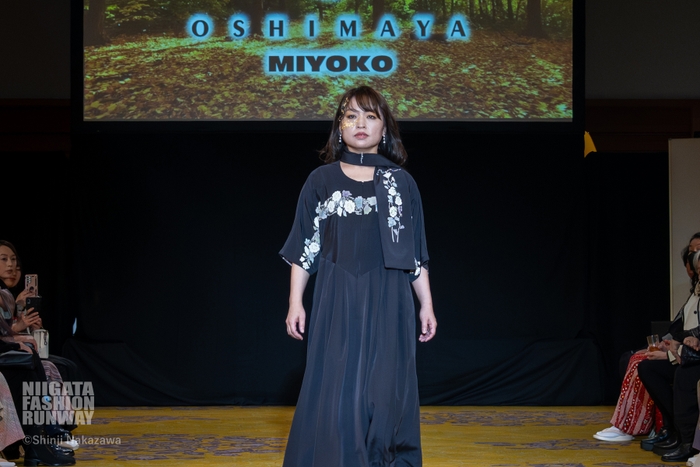 MIYOKO 訪問着地の洋服