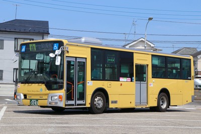 きいろいバス