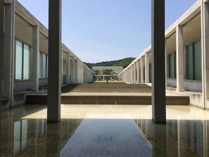 淡路夢舞台 展望テラス(山回廊)