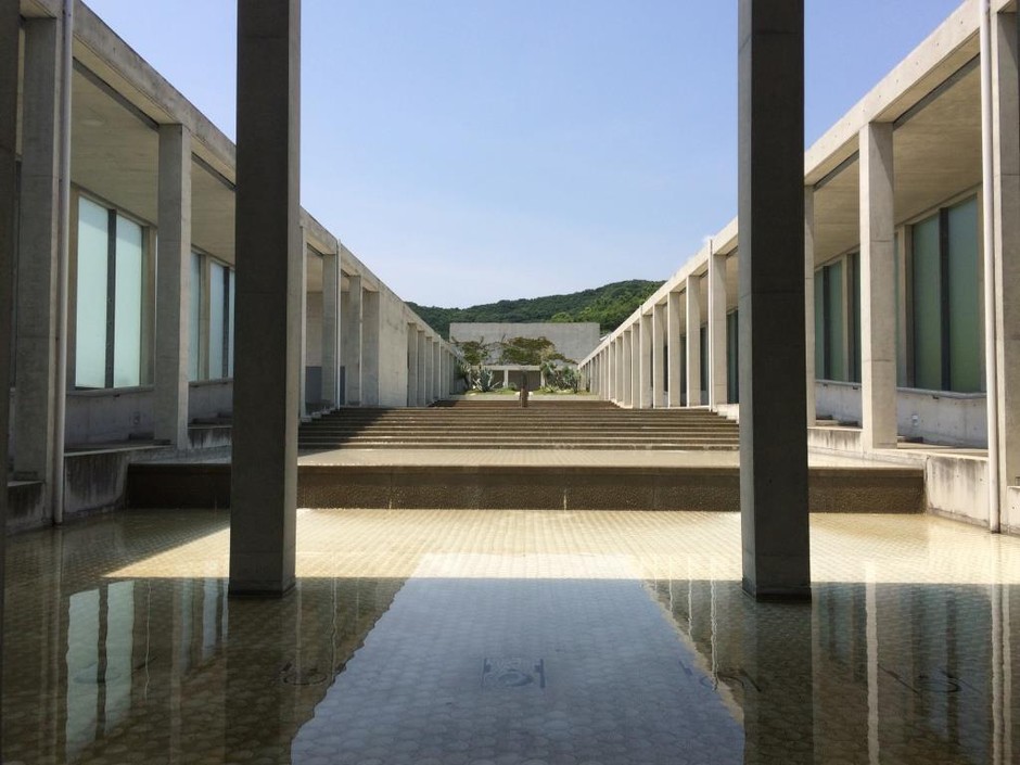 淡路夢舞台 展望テラス(山回廊)