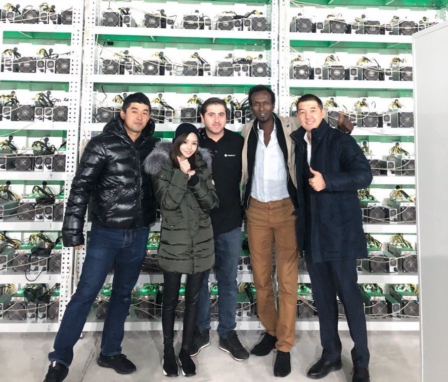 マイニング工場にて 伊藤 瑞希氏