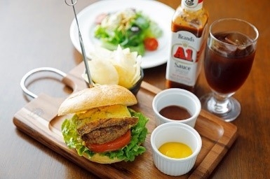 スティルトンチーズバーガー(ドリンク付)