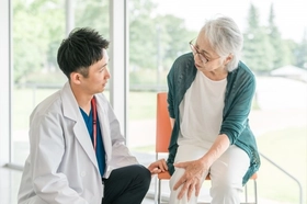 「病気になる前」に医師が介入する理由。熊本の病院が挑む、フィットネス併設型リハビリが日本の医療費を救うか