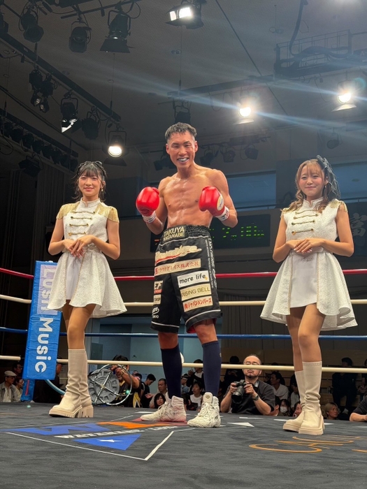 勝利後のフォトセッション