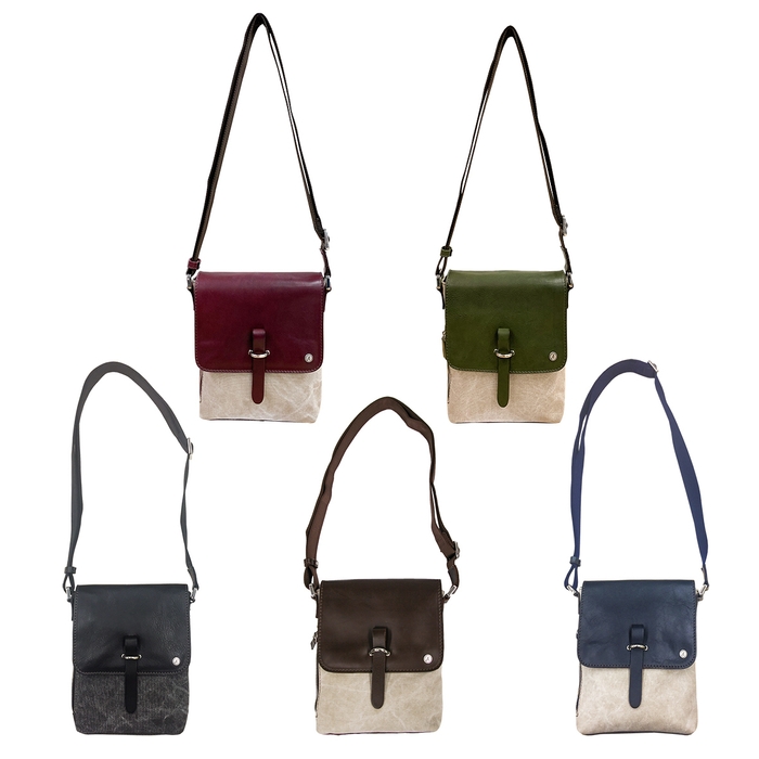 <フラップショルダーM>