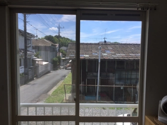 熱中症対策に！暑い家の窓ガラスを涼しく自分で出来るDIY！ 『UVカットハーフミラー窓シート』全国ネット発売
