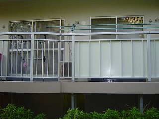バルコニー目隠しパネル