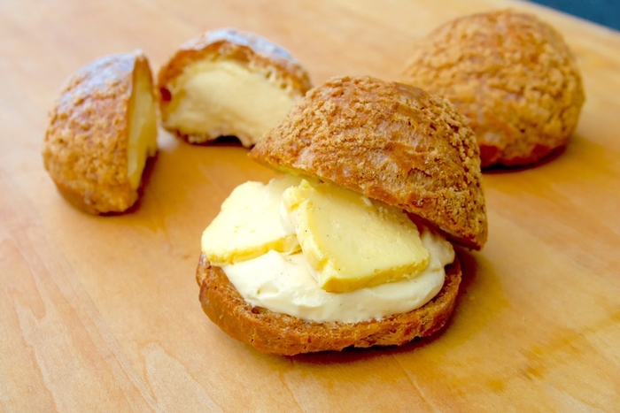 無上バターシュークリーム