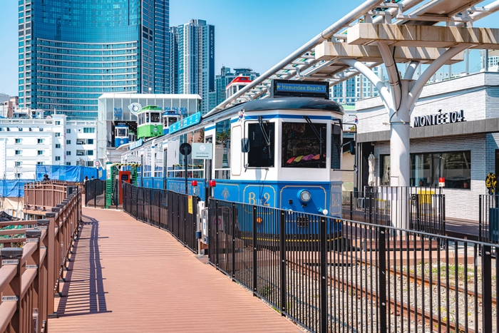 海雲台ブルーラインパーク海辺列車(出典：VISIT BUSAN)