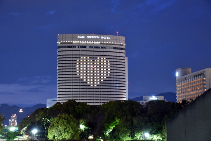 2020年4月27日～30日実施、神戸市立医療センター中央市民病院他医療関係の方々へのライトアップ　　