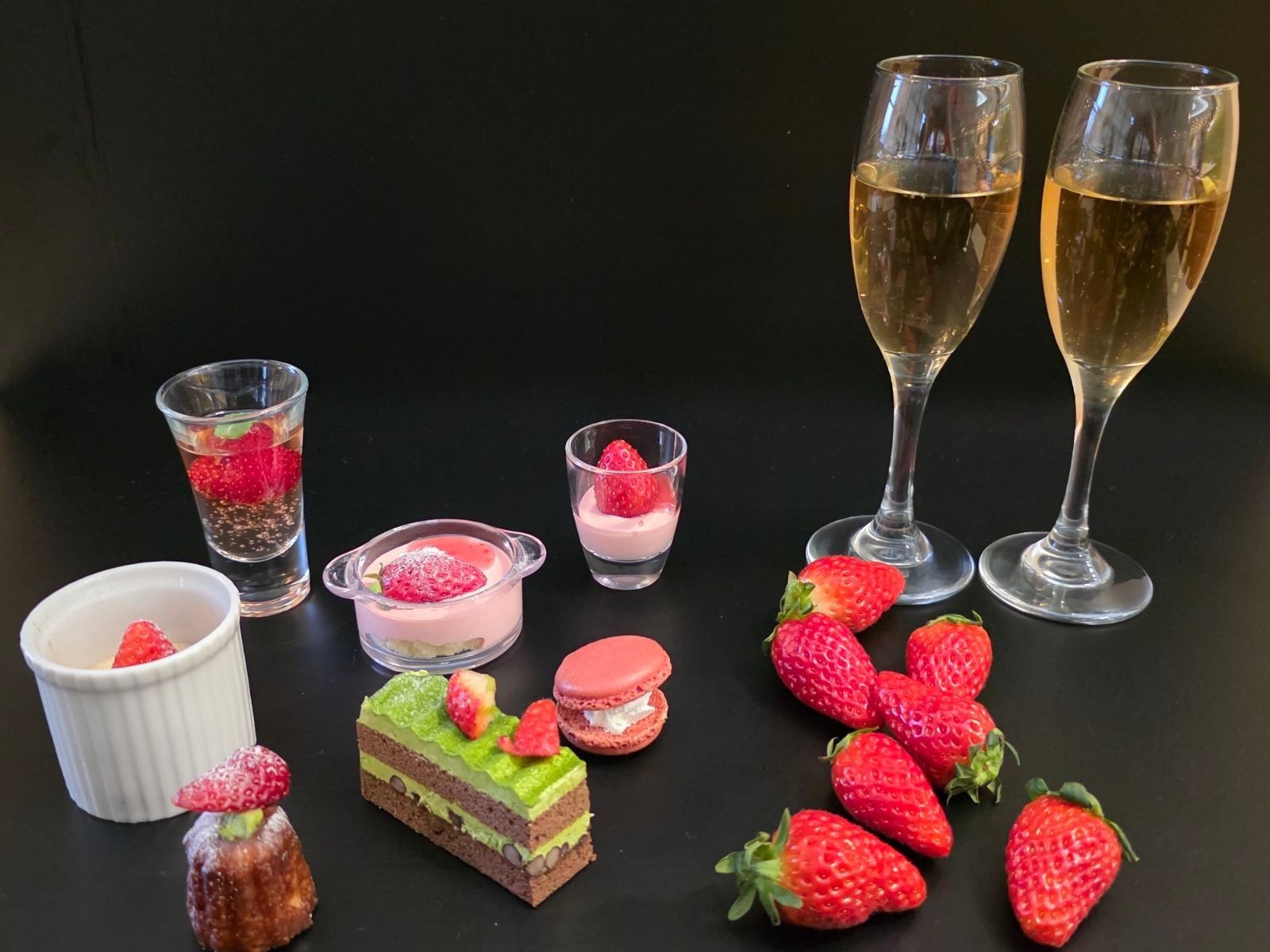 ホテル京阪 京橋 グランデ
いちごとスパークリング～お日にち限定ディナービュッフェ～を開催します