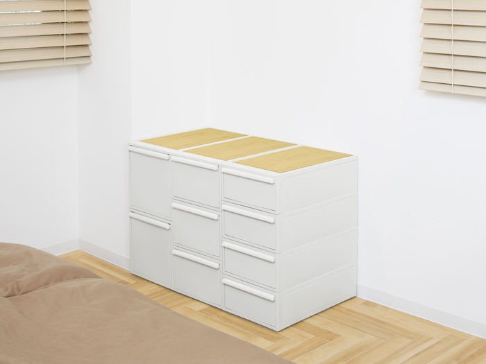 竹製天板を載せるだけで雰囲気が大きく変わります